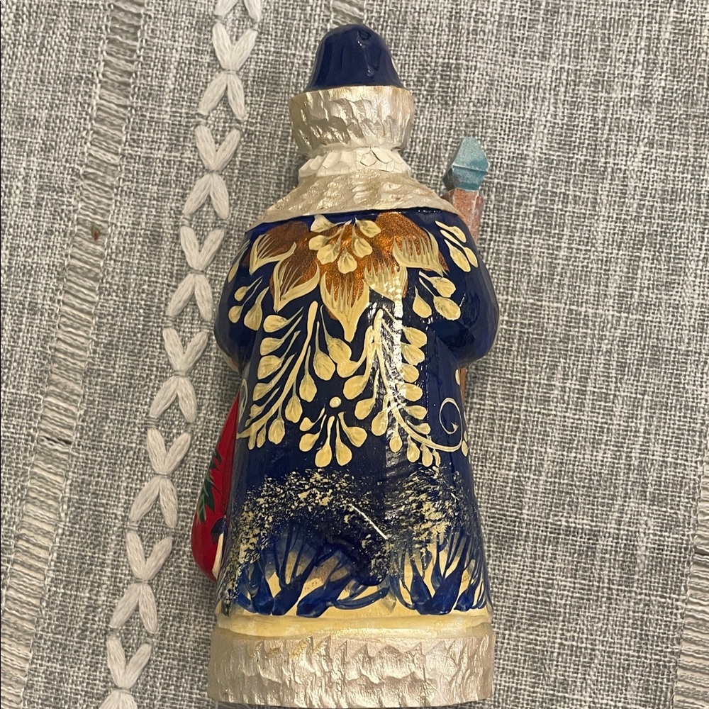 Hand-Painted Russian Santa Figurine - Picture 4 of 6